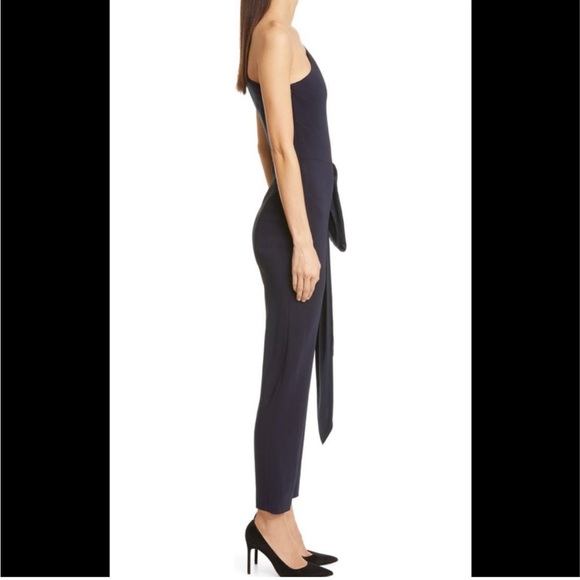 Cushnie one shoulder crepe jumpsuit. Midnight blue. Size 0. New with tags. - Picture 4 of 13